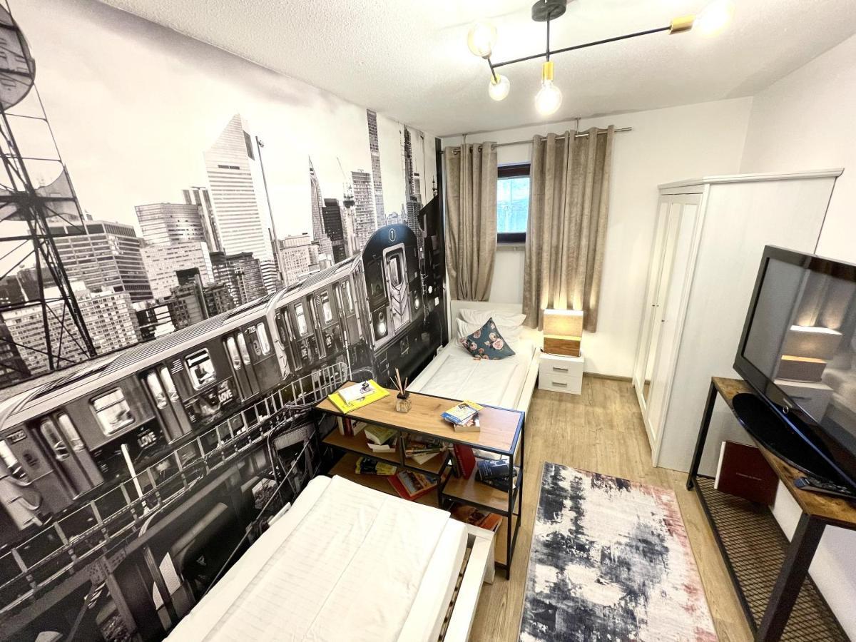 Boutique Apartment Am Bahnhof Friburgo em Brisgóvia Exterior foto